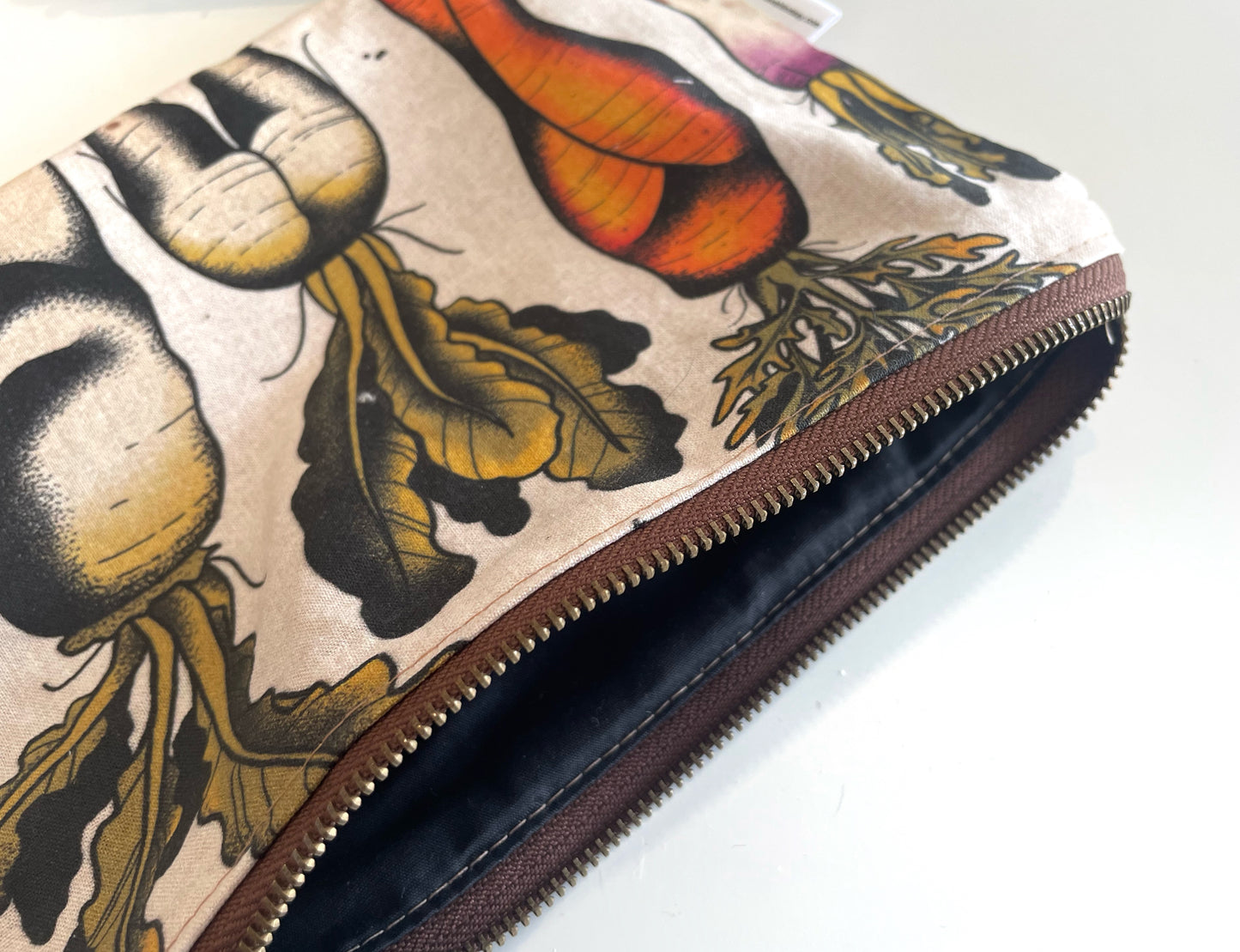 Sexy Root Vegetable Zipper Pouch
