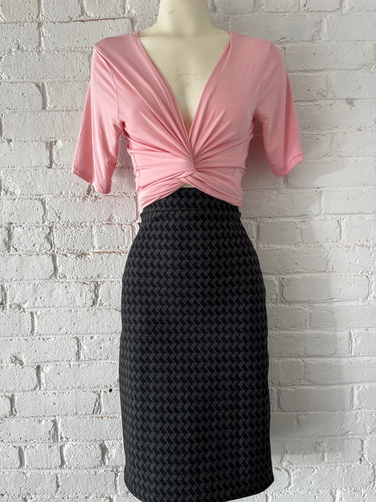 Houndstooth Pencil Skirt