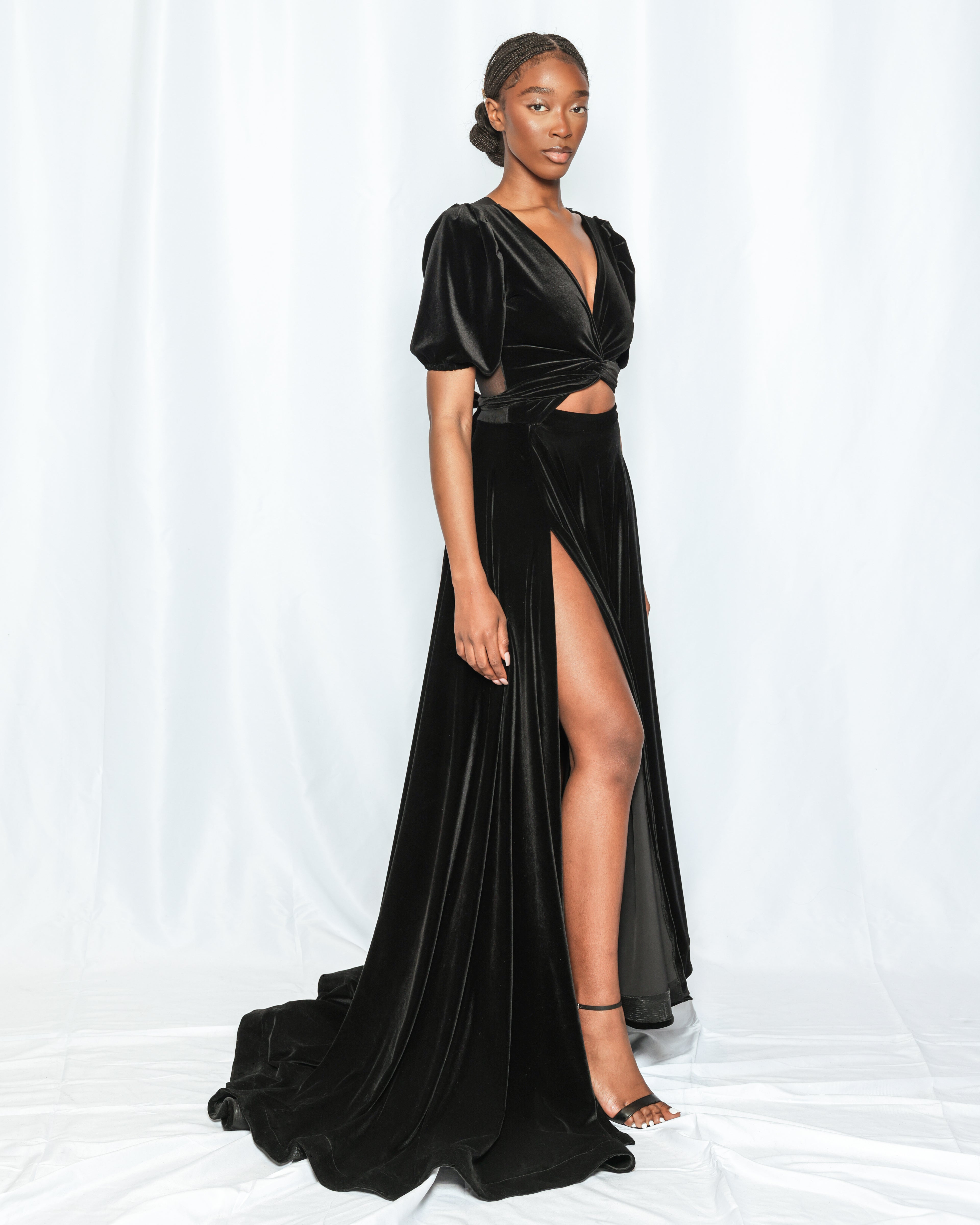 Strapless Velvet Gown in Black – Roland Mouret