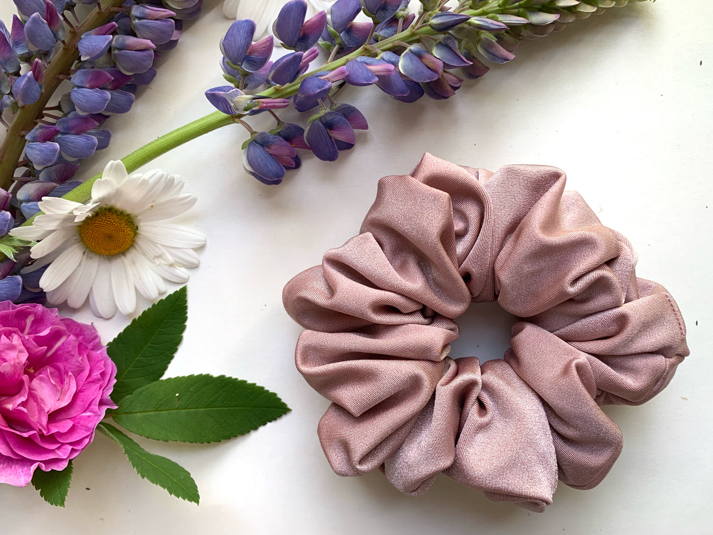 Dusty rose stretch scrunchy